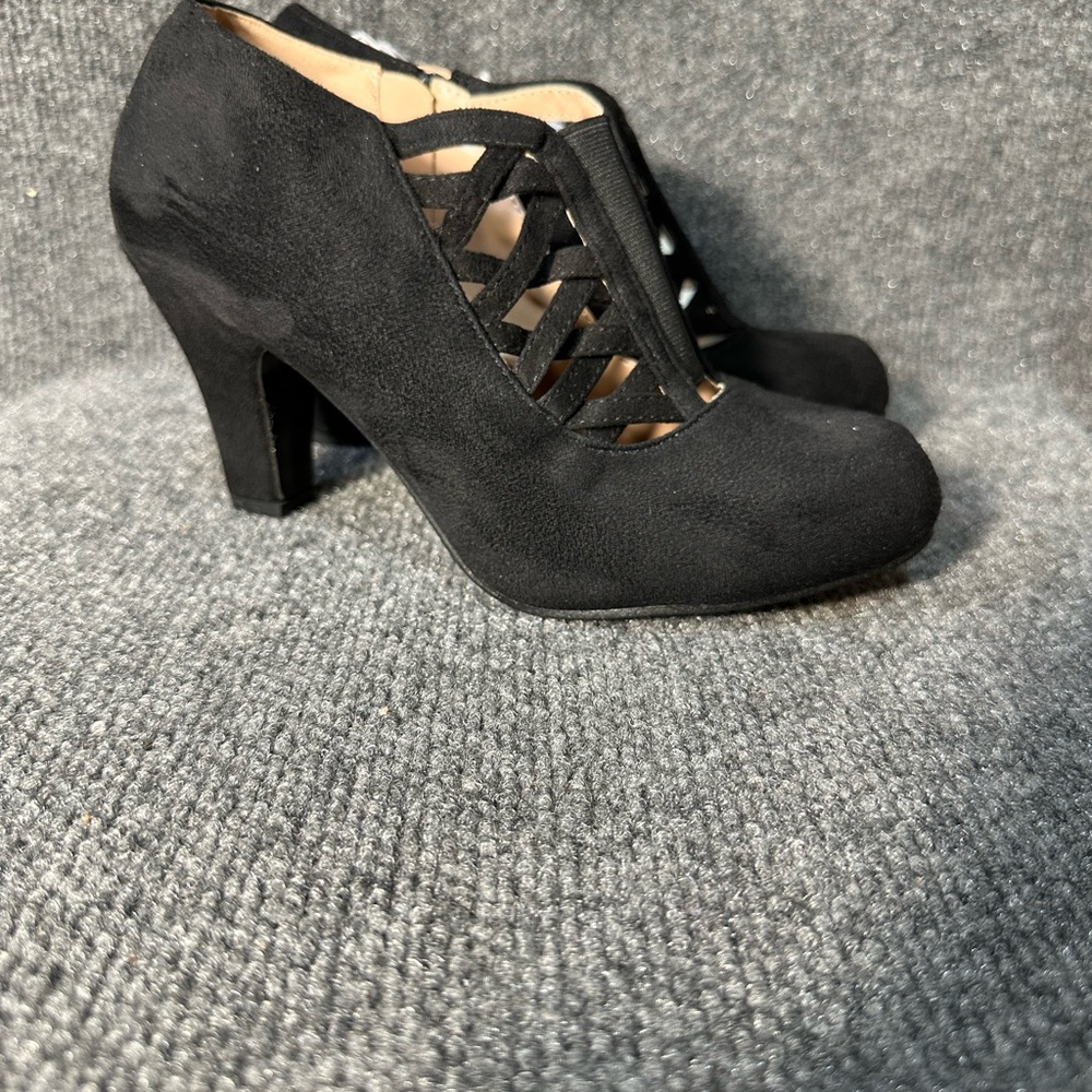 NWT women’s Journee collection Piper ankle pumps SZ 7 - Picture 4 of 5